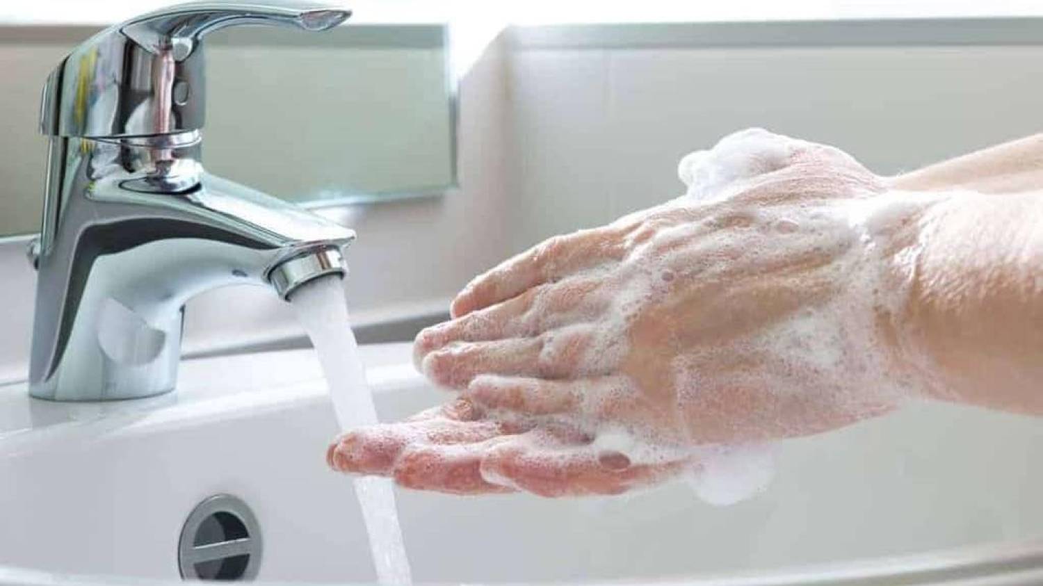 Pessoas com doenças crônicas devem ter cuidados redobrados em meio à pandemia Pessoas com doenças crônicas devem ter cuidados redobrados em meio à pandemia