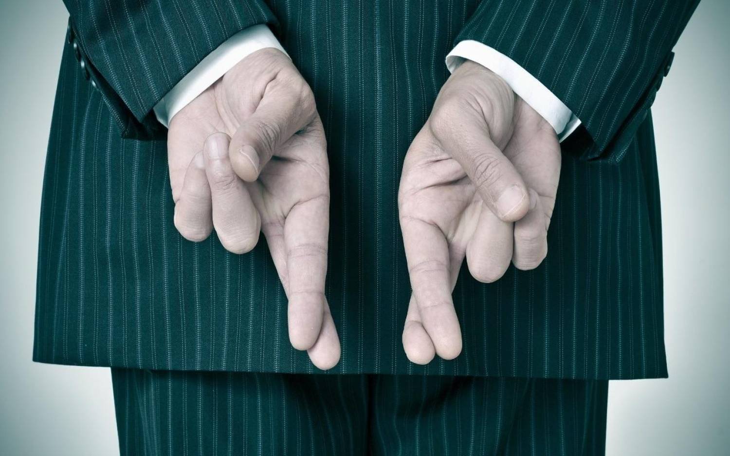 Urgente: Guedes e Maia trocam R$ 600 pela preservação dos Bancos Urgente: Guedes e Maia trocam R$ 600 pela preservação dos Bancos