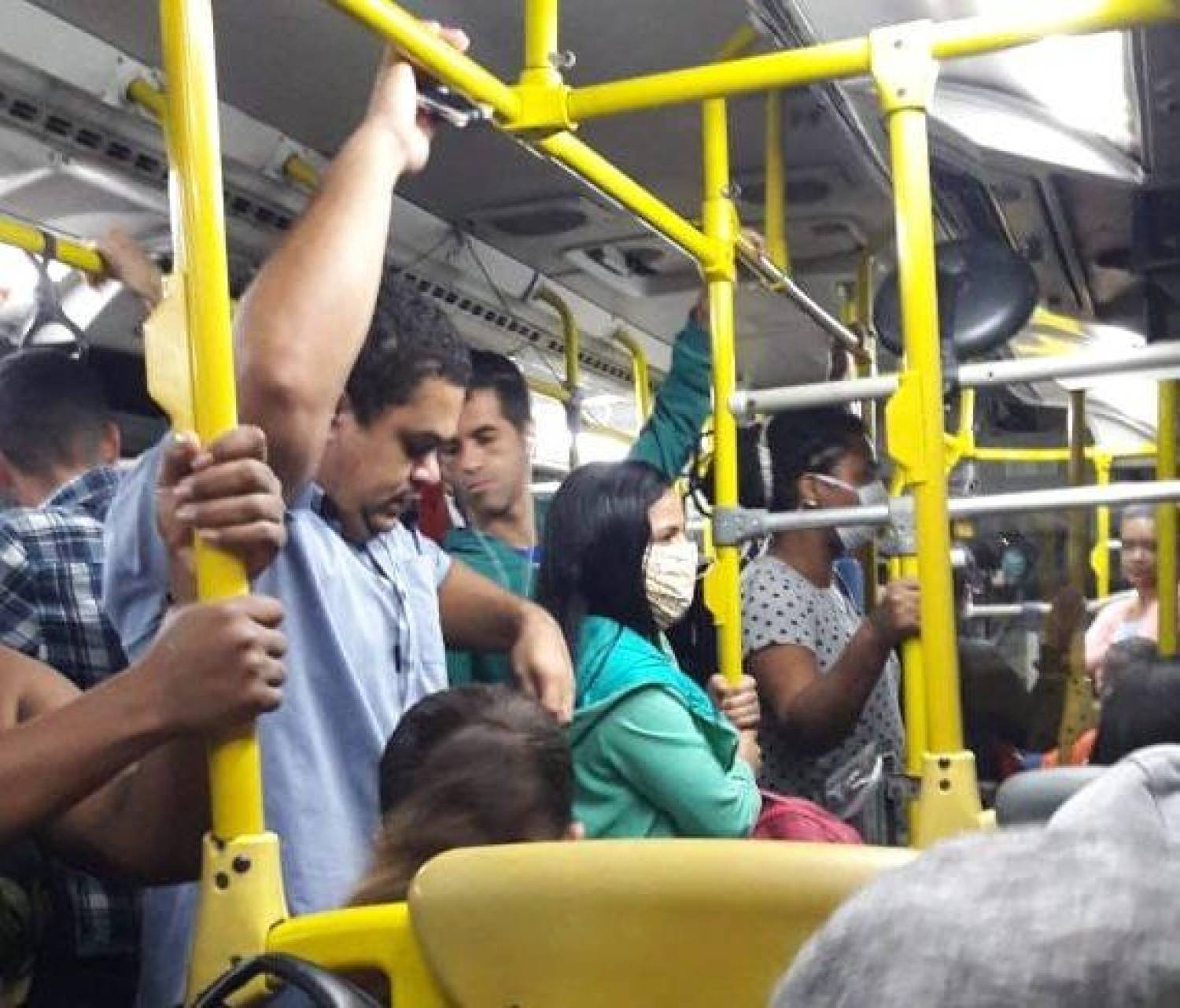 Coronavírus: Brasil deve passar de 100 mil mortes com a flexibilização Coronavírus: Brasil deve passar de 100 mil mortes com a flexibilização