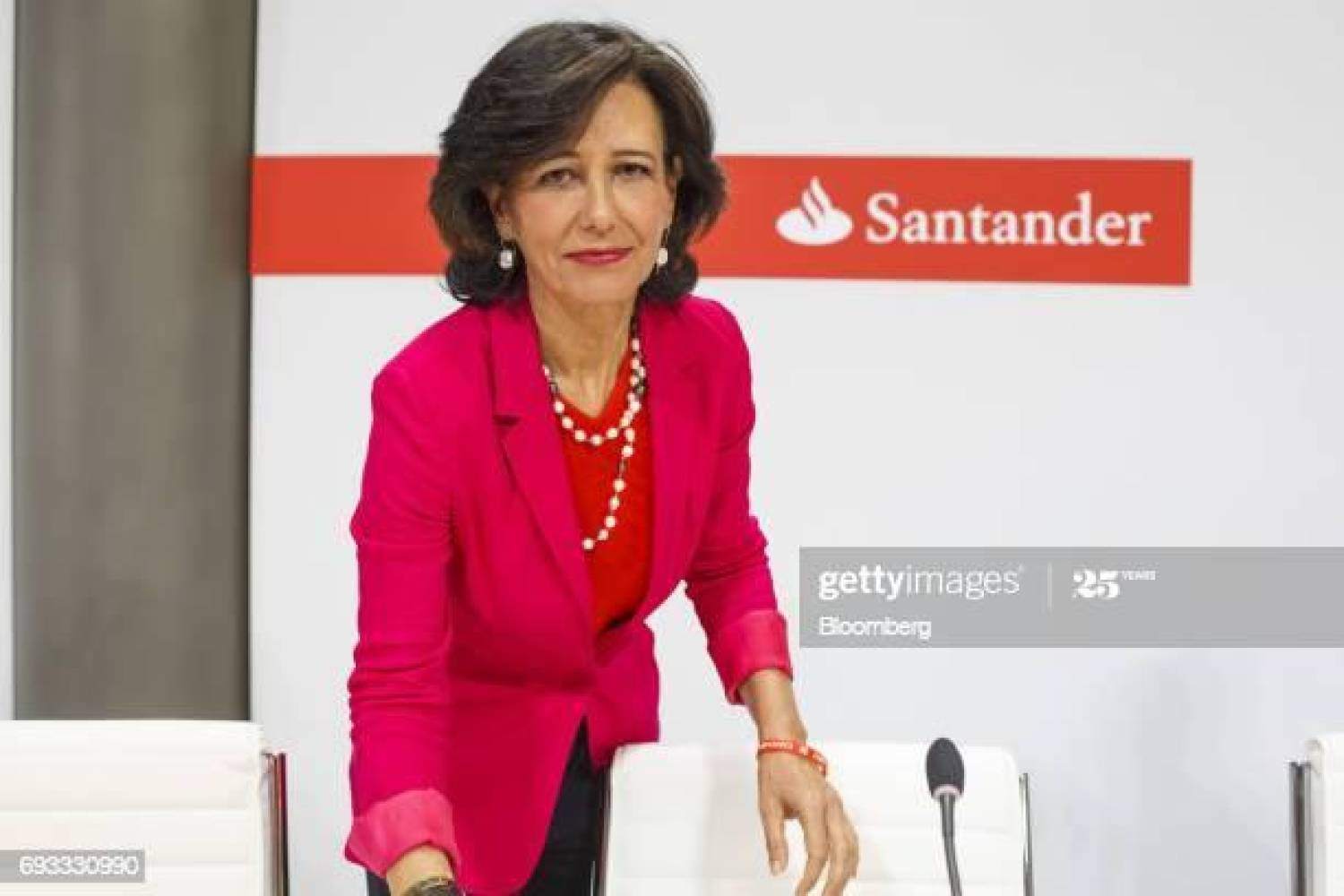 Pressão do Santander fora da jornada e exposição de bancários à Covid Pressão do Santander fora da jornada e exposição de bancários à Covid