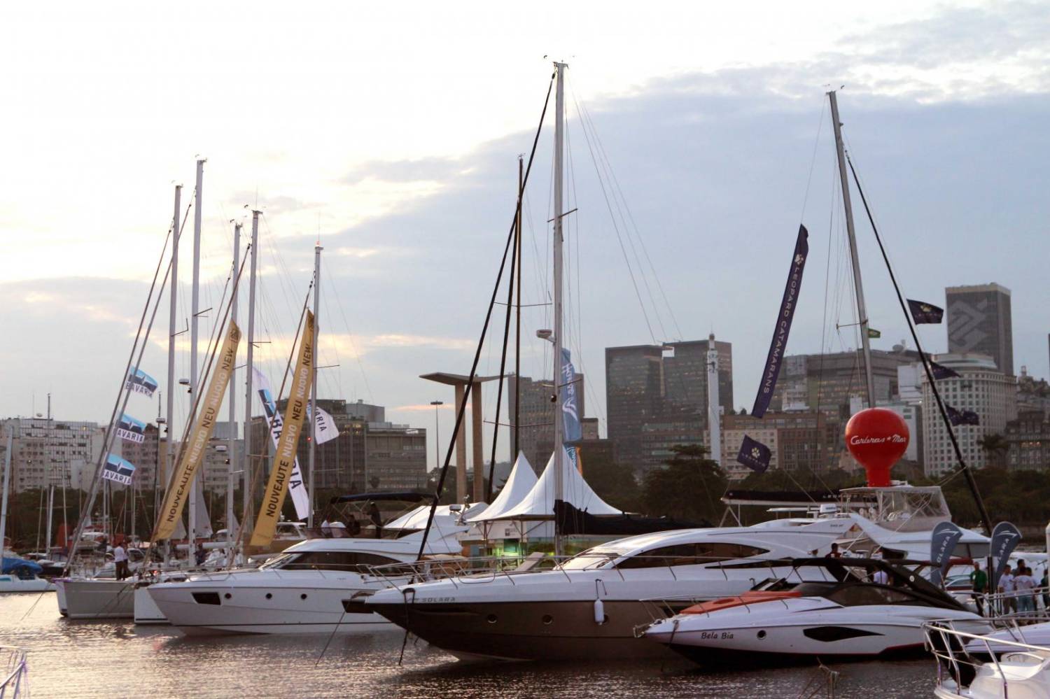 Taxar super ricos é solução para custear previdência, SUS e economia Taxar super ricos é solução para custear previdência, SUS e economia