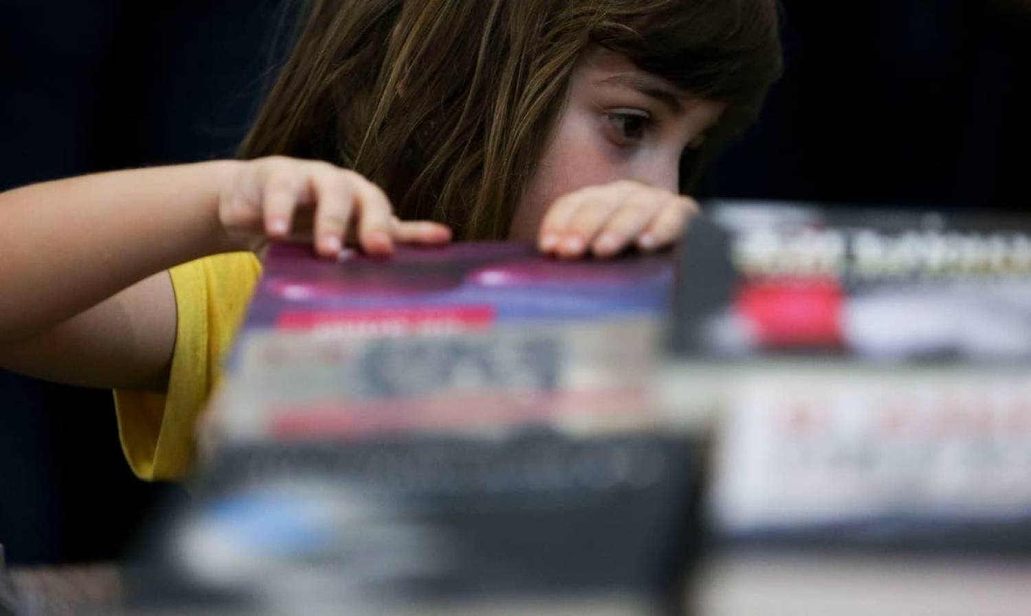 Governo não tributa bancos e grandes fortunas, mas quer taxar livros Governo não tributa bancos e grandes fortunas, mas quer taxar livros