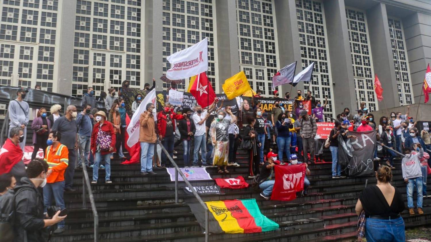 Baixada Santista protesta contra Chacina de Jacarezinho e pelo fim do genocídio