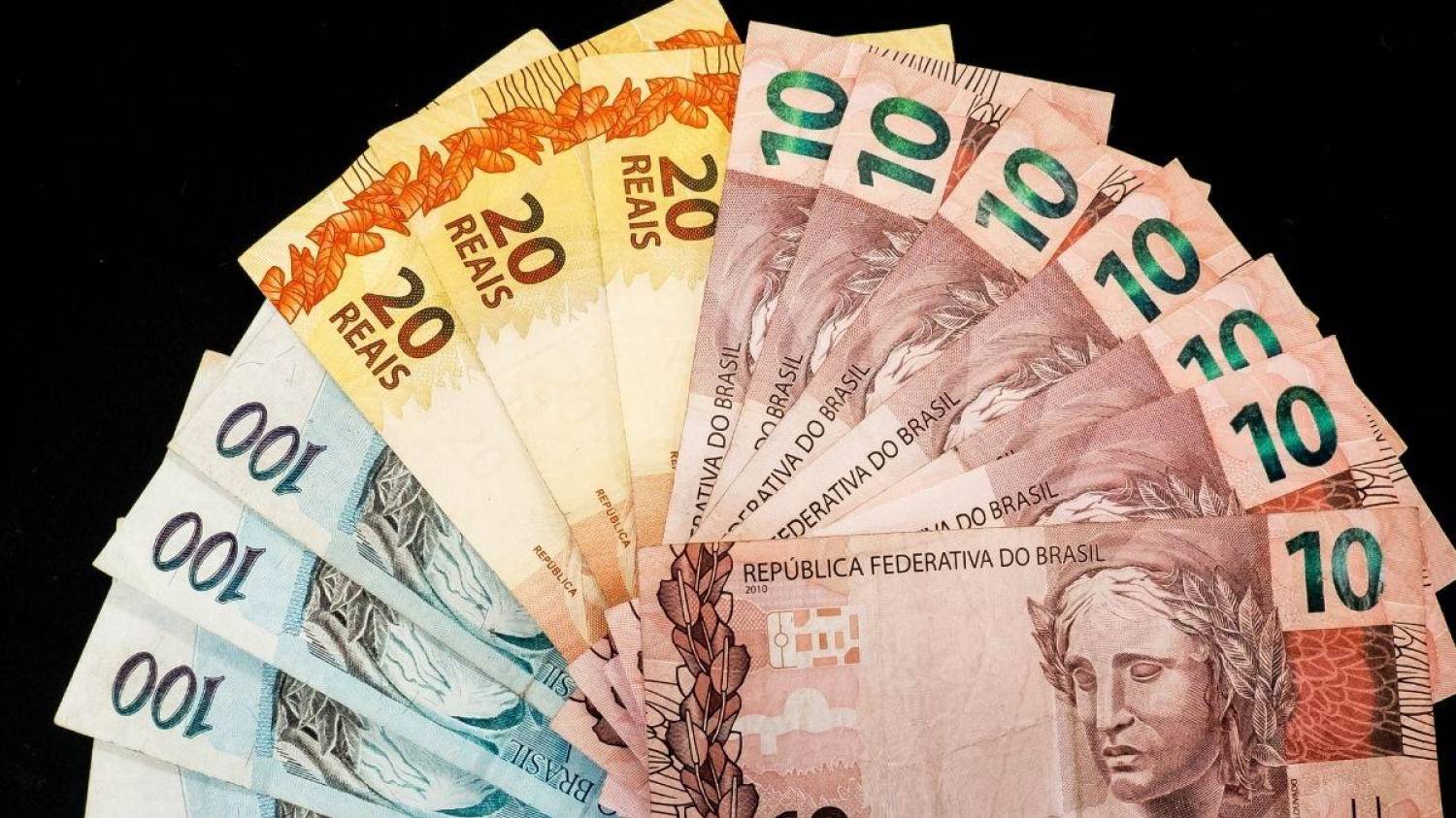R$ 295 milhões em restituições do IR aguardam resgate no Banco do Brasil