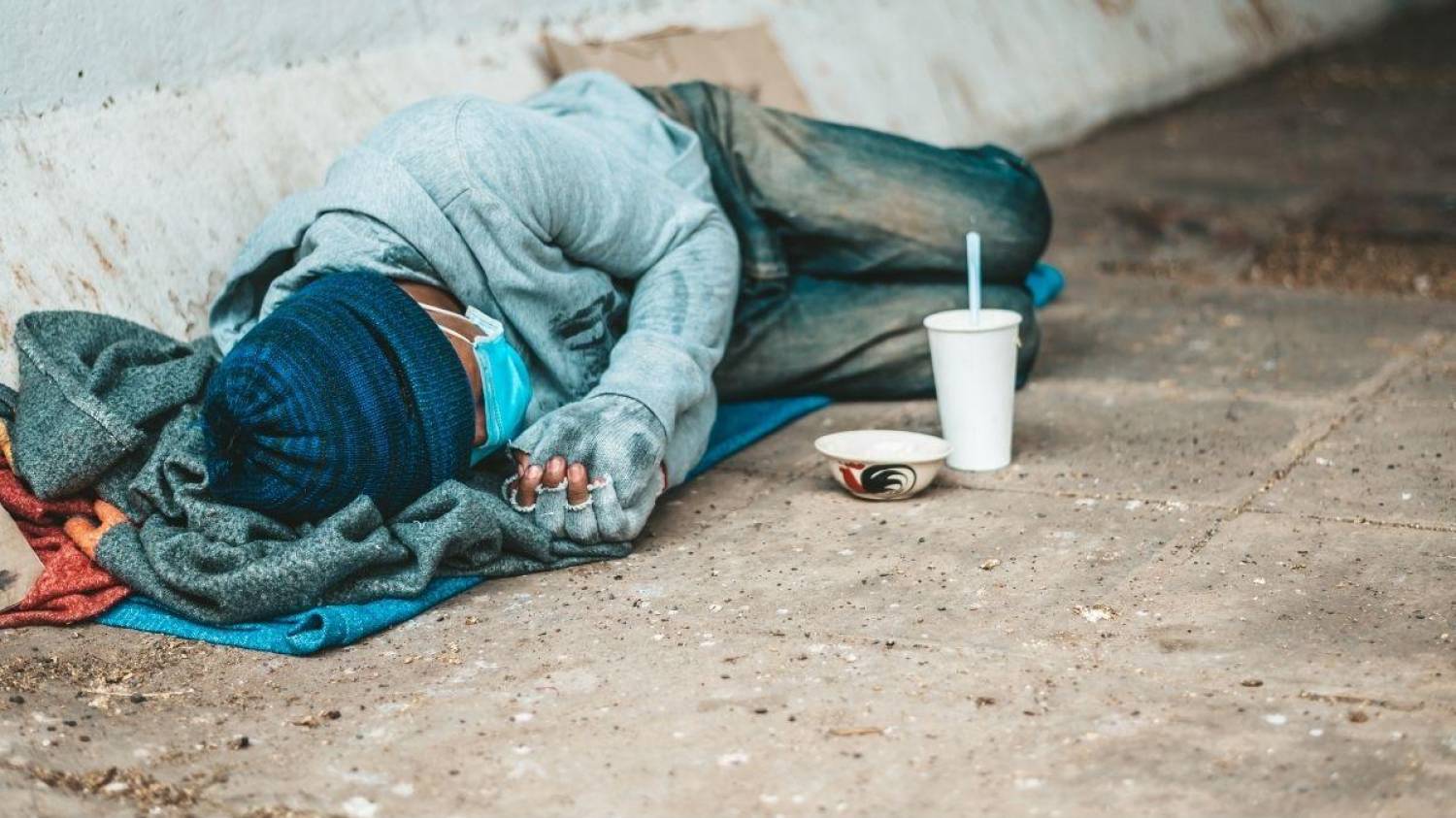 Retomada da economia privilegia os ricos e aprofunda a desigualdade Retomada da economia privilegia os ricos e aprofunda a desigualdade