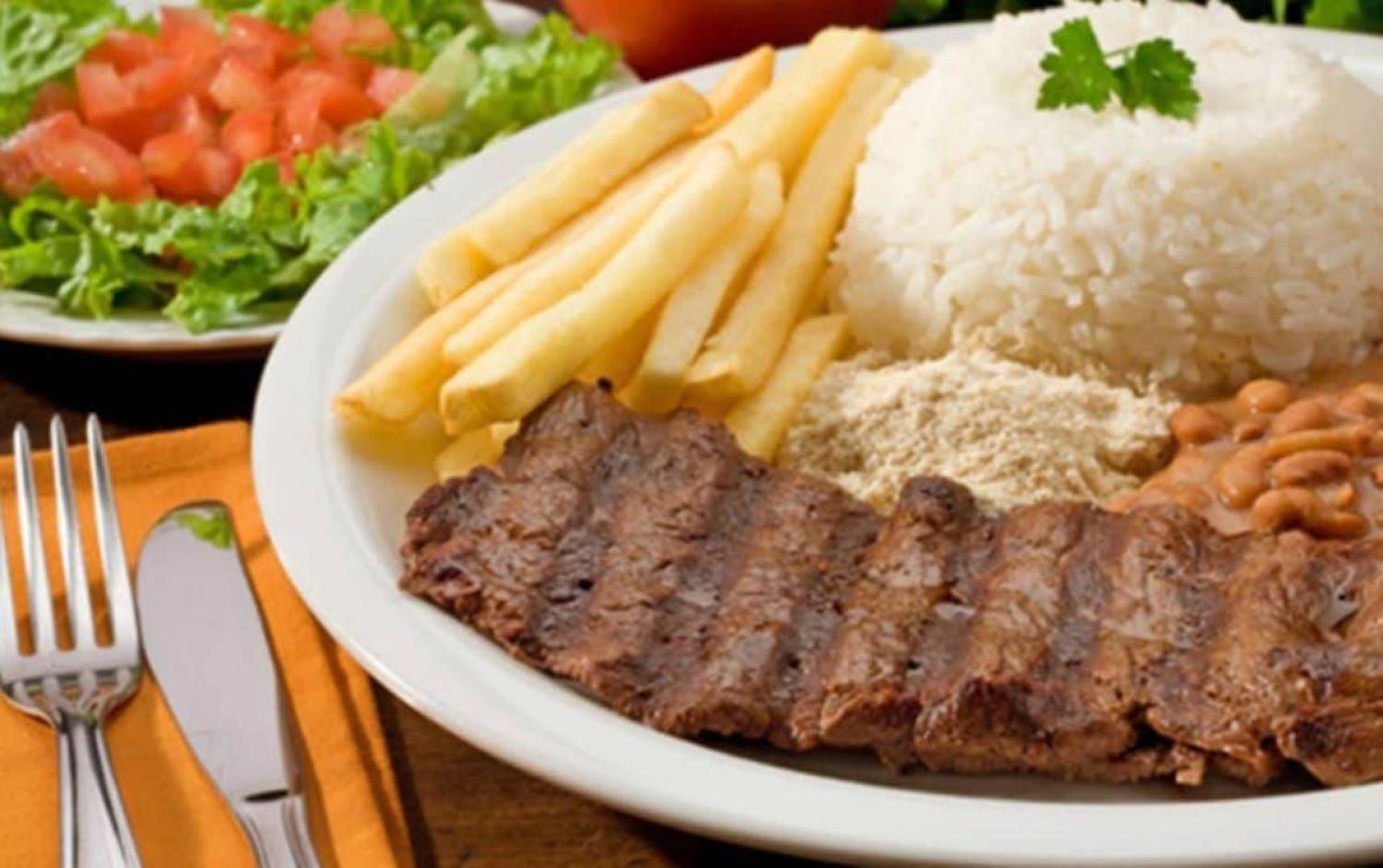 Preços altos tiram da mesa dos brasileiros arroz, feijão, café, pão e leite Preços altos tiram da mesa dos brasileiros arroz, feijão, café, pão e leite