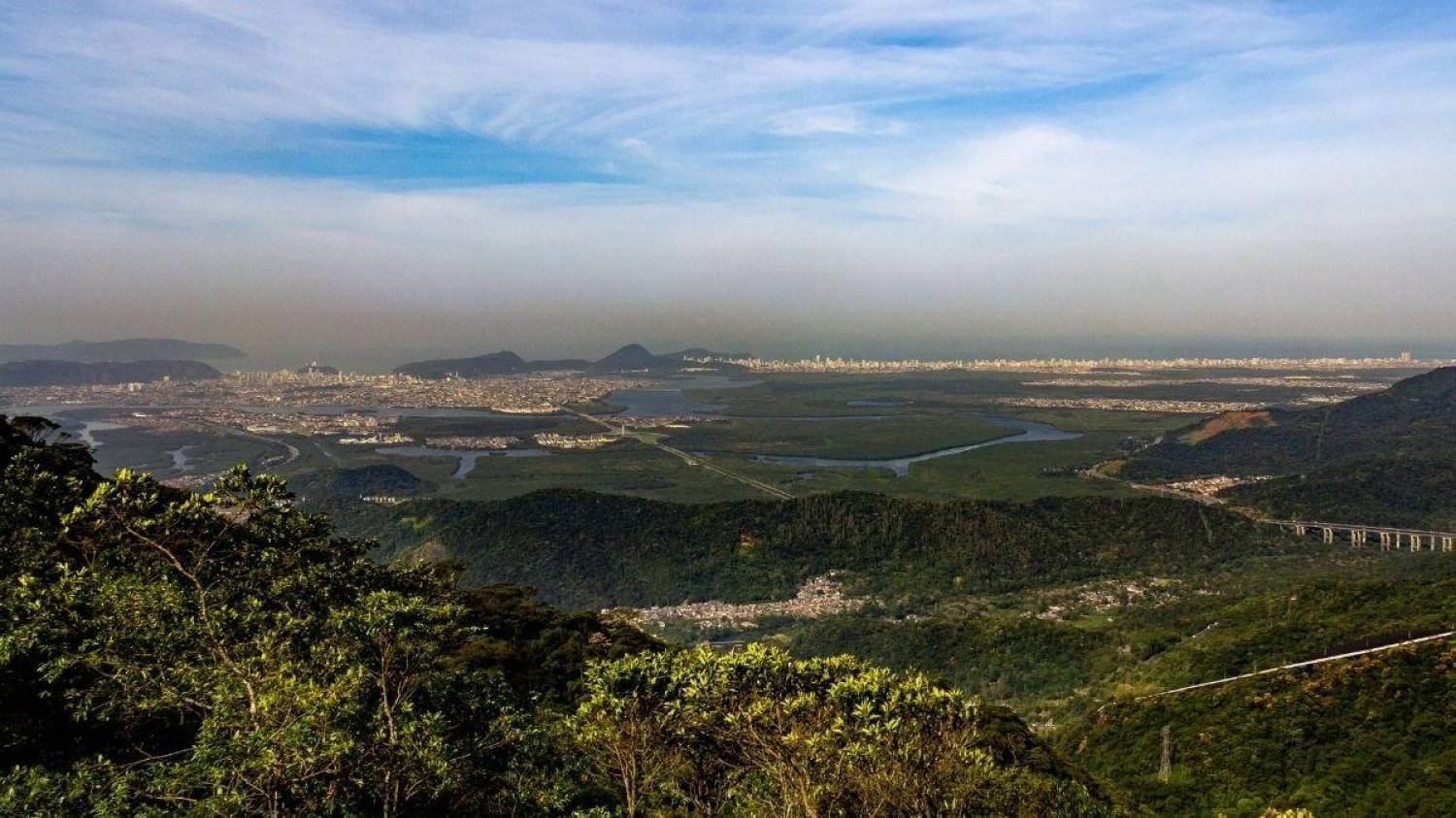 Média móvel de mortes na Baixada Santista por Covid-19 sobe 33% em 14 dias Média móvel de mortes na Baixada Santista por Covid-19 sobe 33% em 14 dias