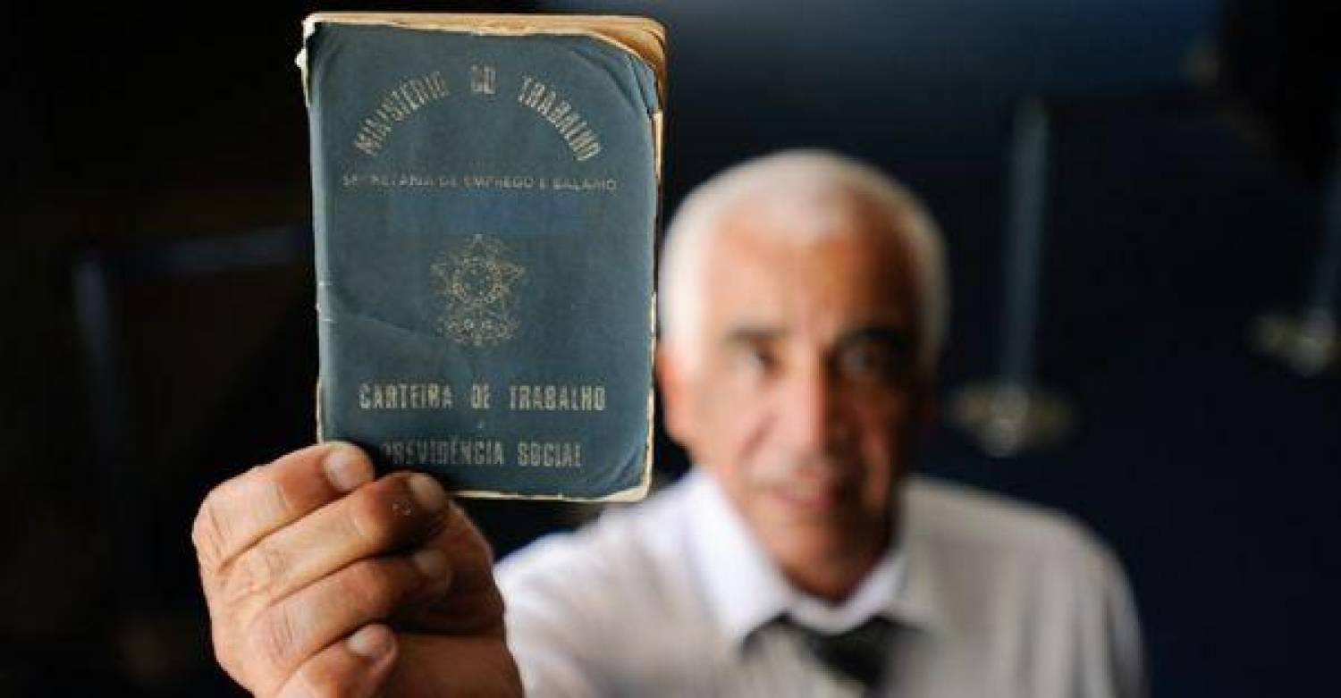 No Itaú, os mais velhos não têm vez e ainda falam em respeito na TV No Itaú, os mais velhos não têm vez e ainda falam em respeito na TV