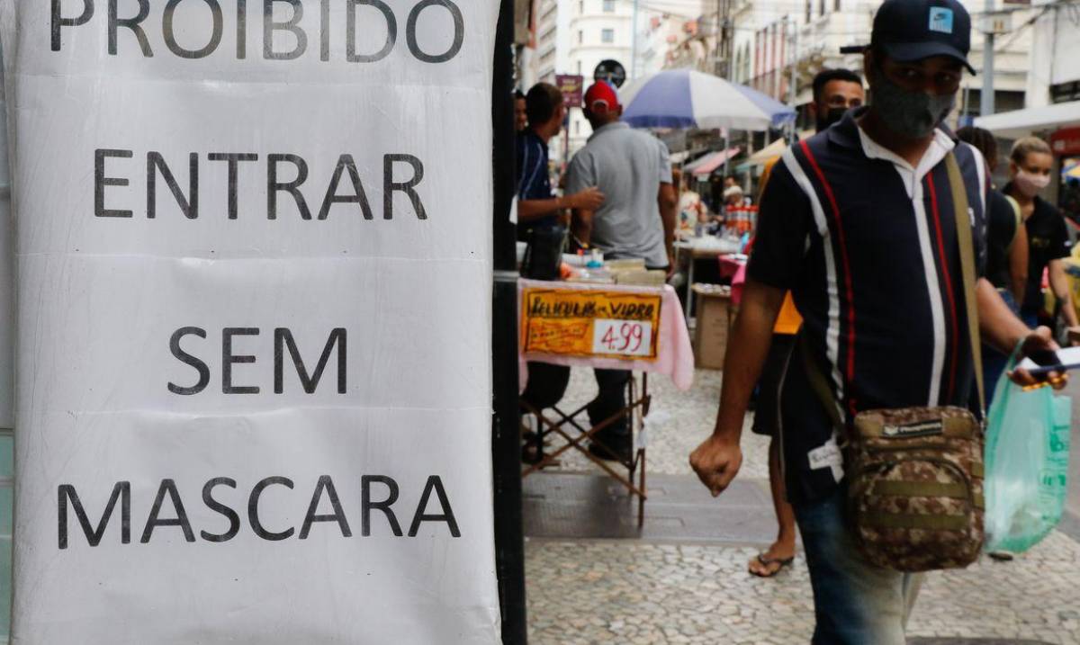 Ômicron: Vai aumentar a mortalidade diz infectologista Marcos Caseiro