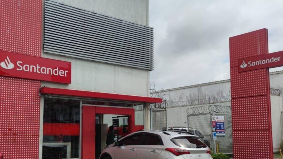 Santander outra vez tenta atacar os direitos dos bancários!