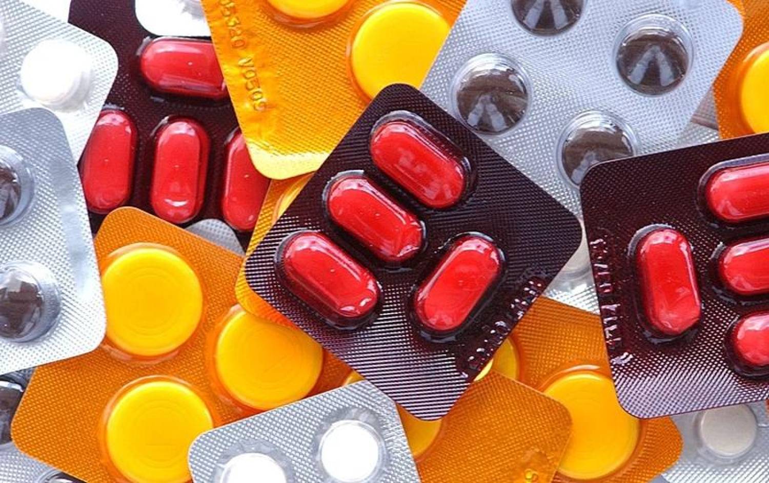 Brasil precisa incorporar remédios contra a covid-19 no SUS, diz Vecina Brasil precisa incorporar remédios contra a covid-19 no SUS, diz Vecina