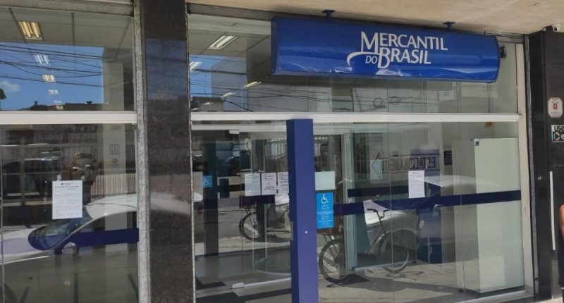 Bancários cobram PLR e auxílio educacional do Mercantil do Brasil
