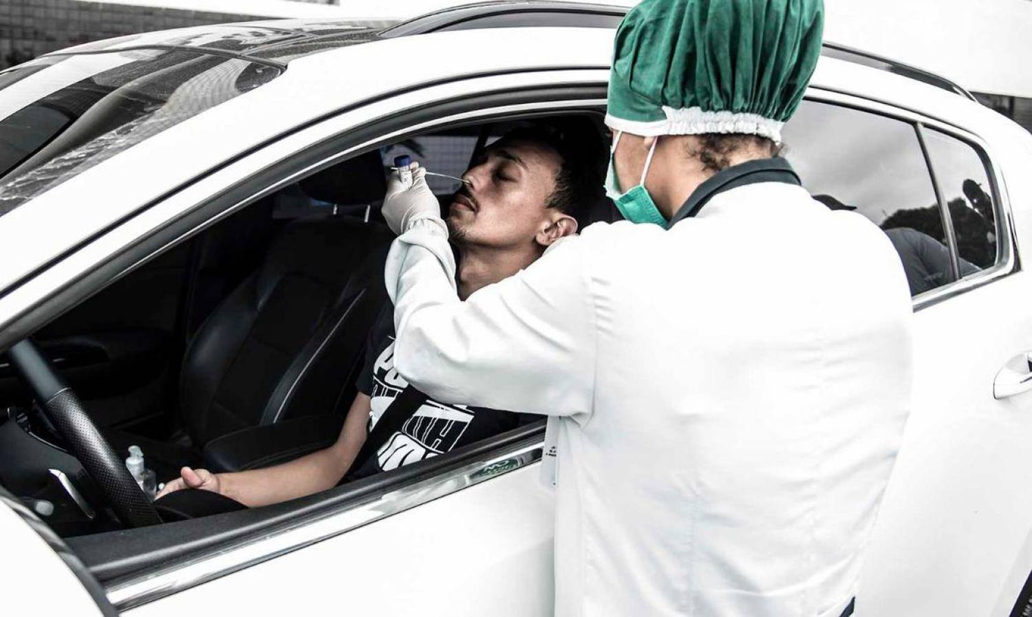 País registra aumento de casos e governo acaba com estado de Emergência País registra aumento de casos e governo acaba com estado de Emergência