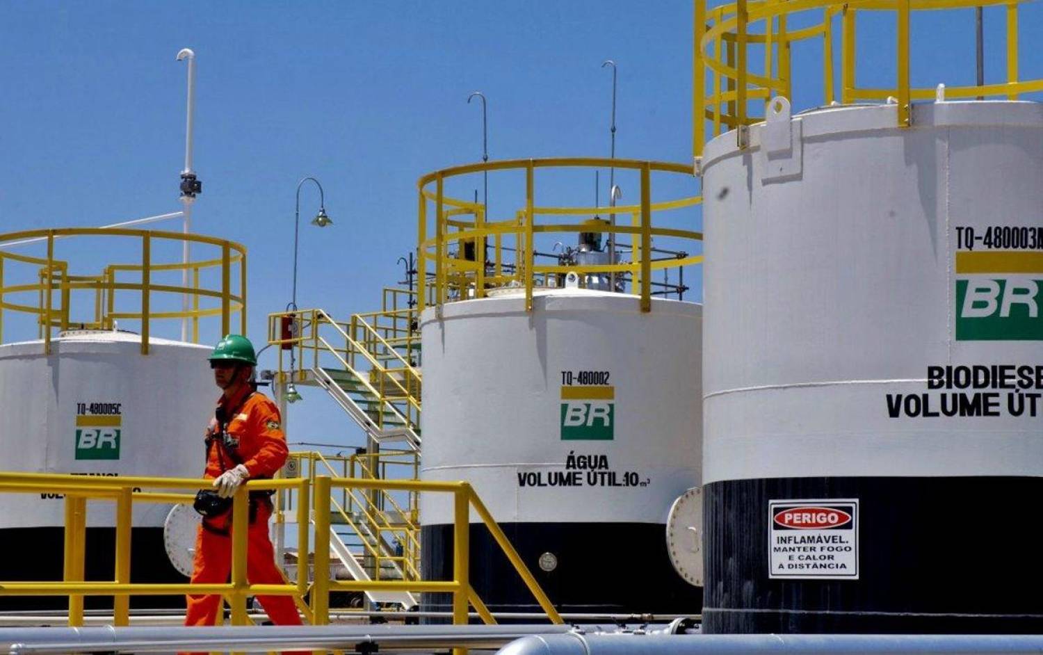 Quarta troca de presidente da Petrobras não baixará preço dos combustíveis