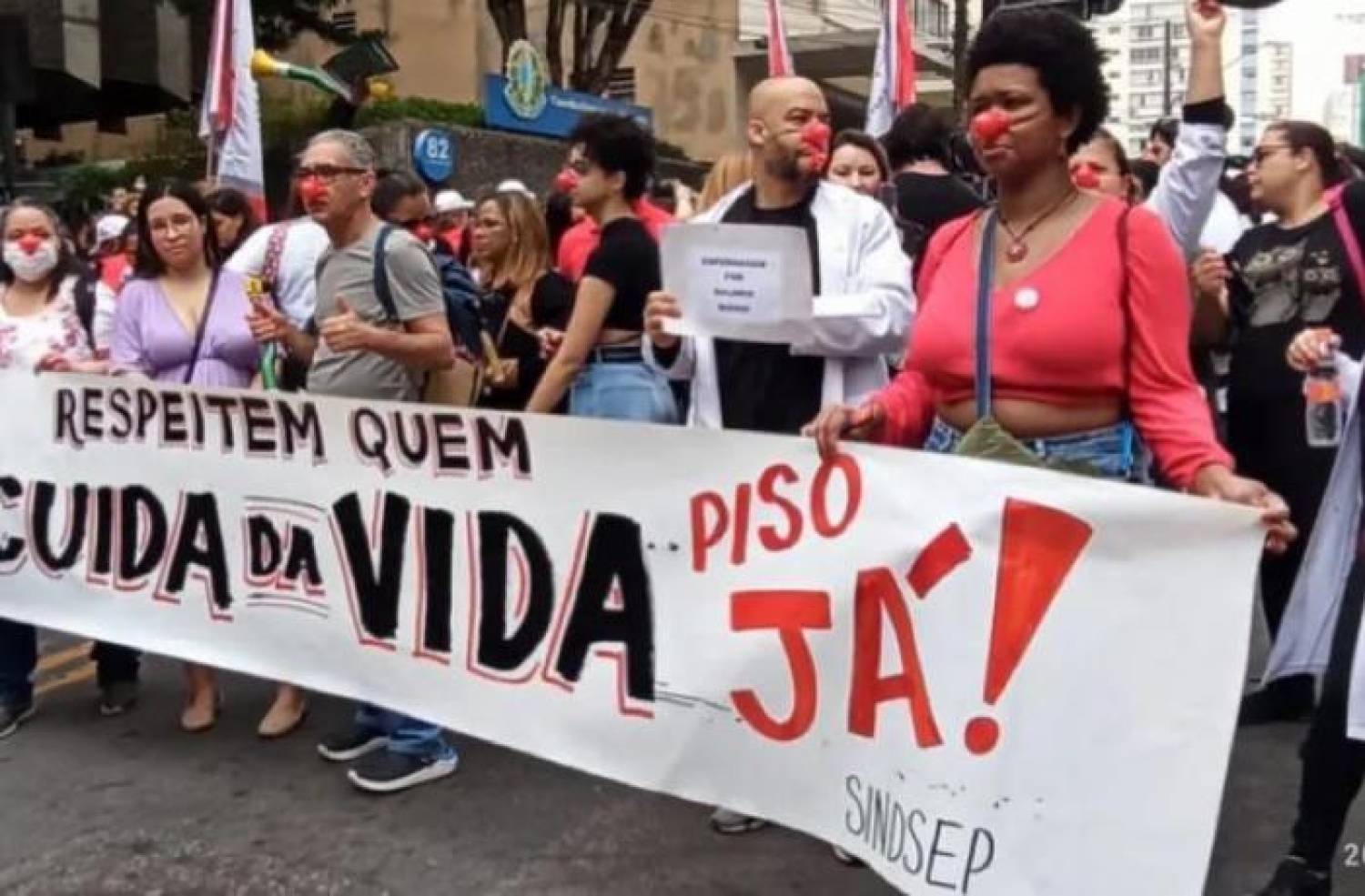 Senado aprova recursos para estados e municípios pagarem piso da enfermagem Senado aprova recursos para estados e municípios pagarem piso da enfermagem