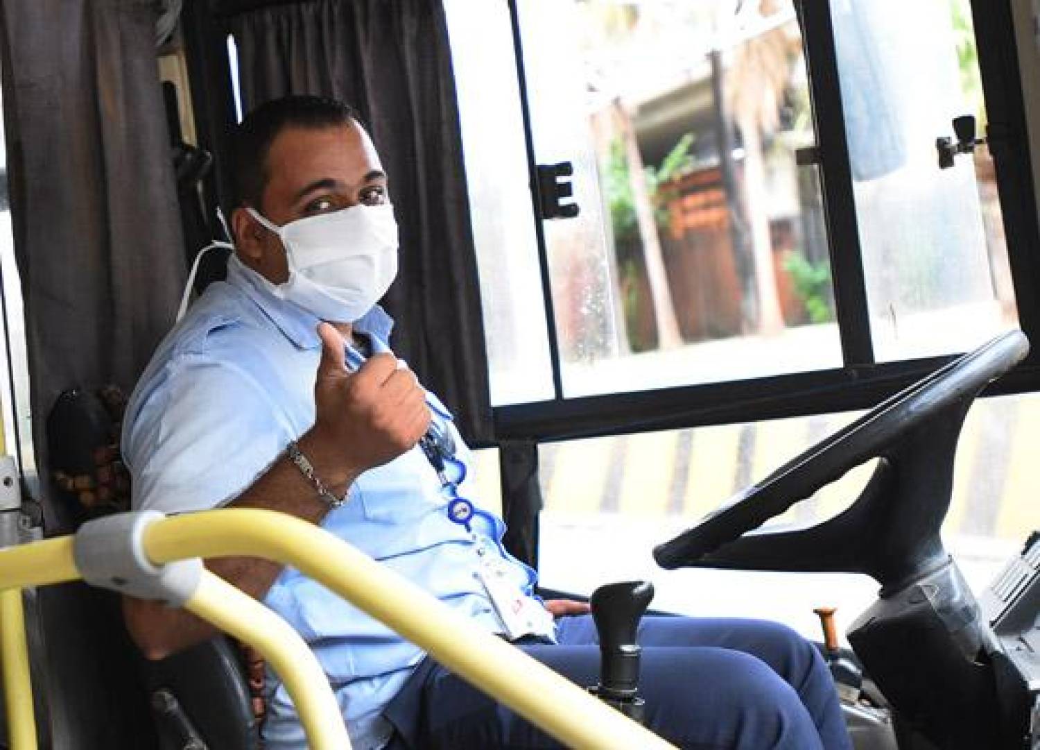 Uso de máscaras volta a ser obrigatório no transporte público de SP Uso de máscaras volta a ser obrigatório no transporte público de SP