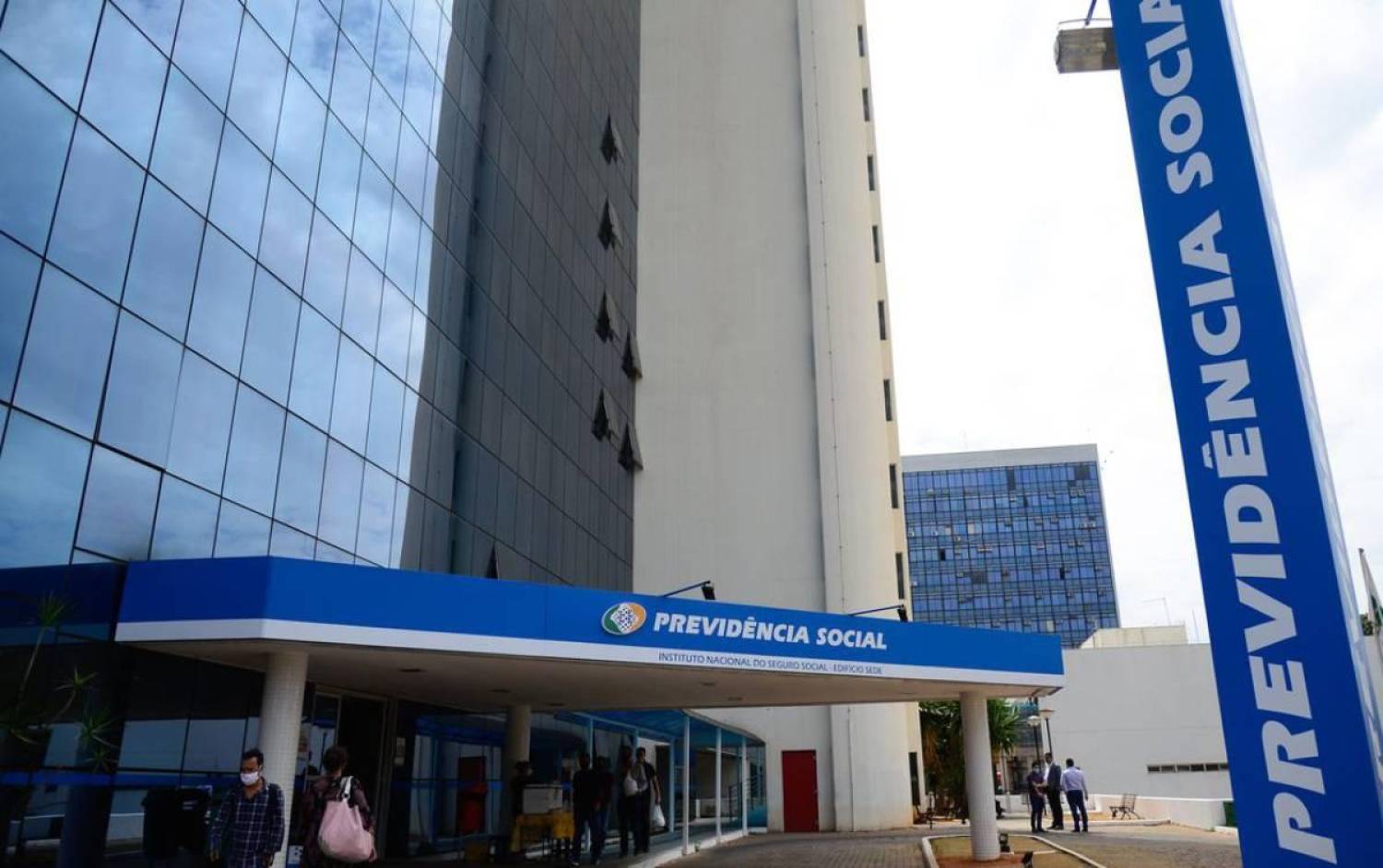 INSS: bloqueio orçamentário pode afetar pagamentos de benefícios e serviços INSS: bloqueio orçamentário pode afetar pagamentos de benefícios e serviços