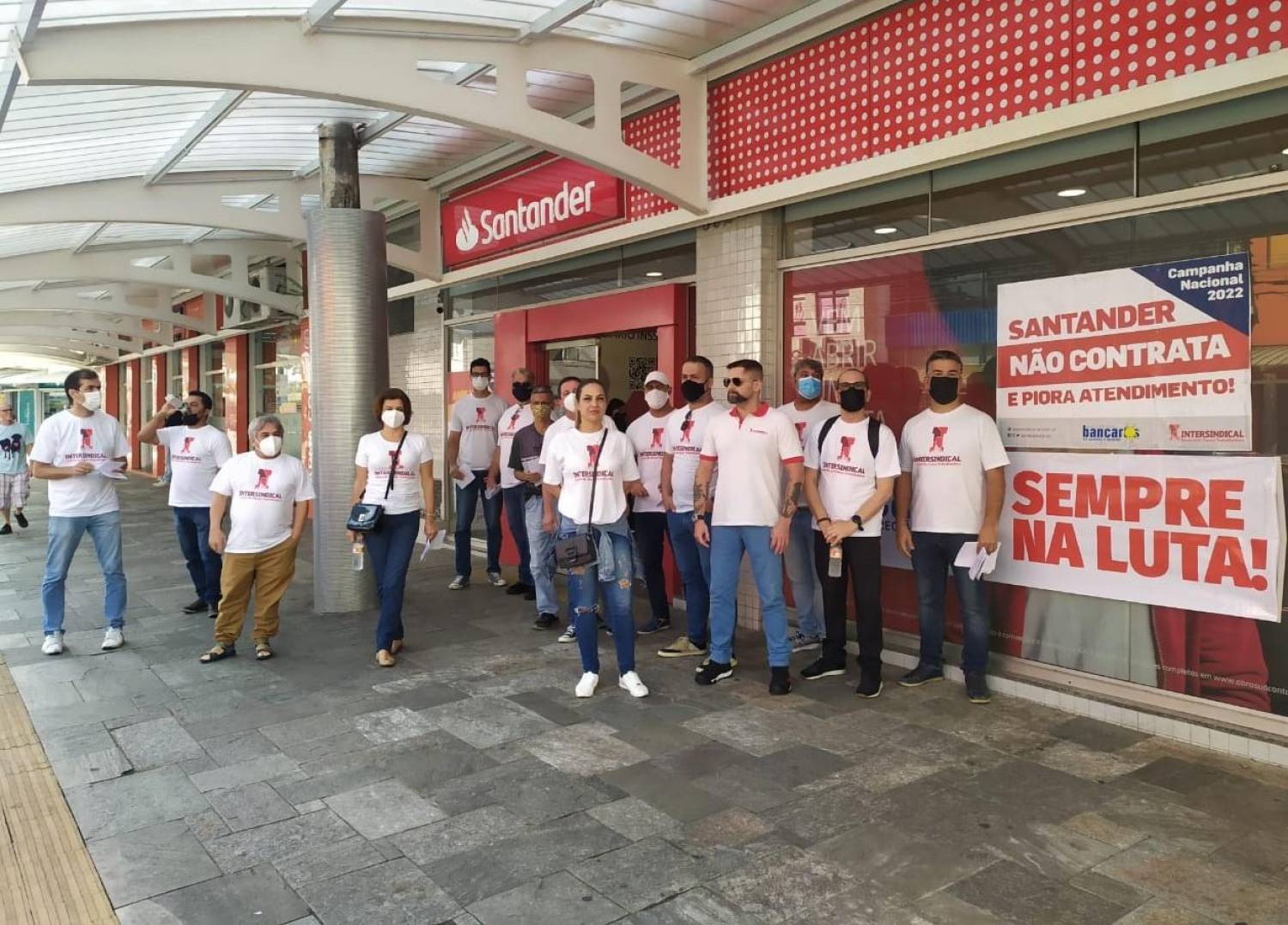 Previsto no acordo, processo seletivo para bolsas é aberto pelo Santander Previsto no acordo, processo seletivo para bolsas é aberto pelo Santander