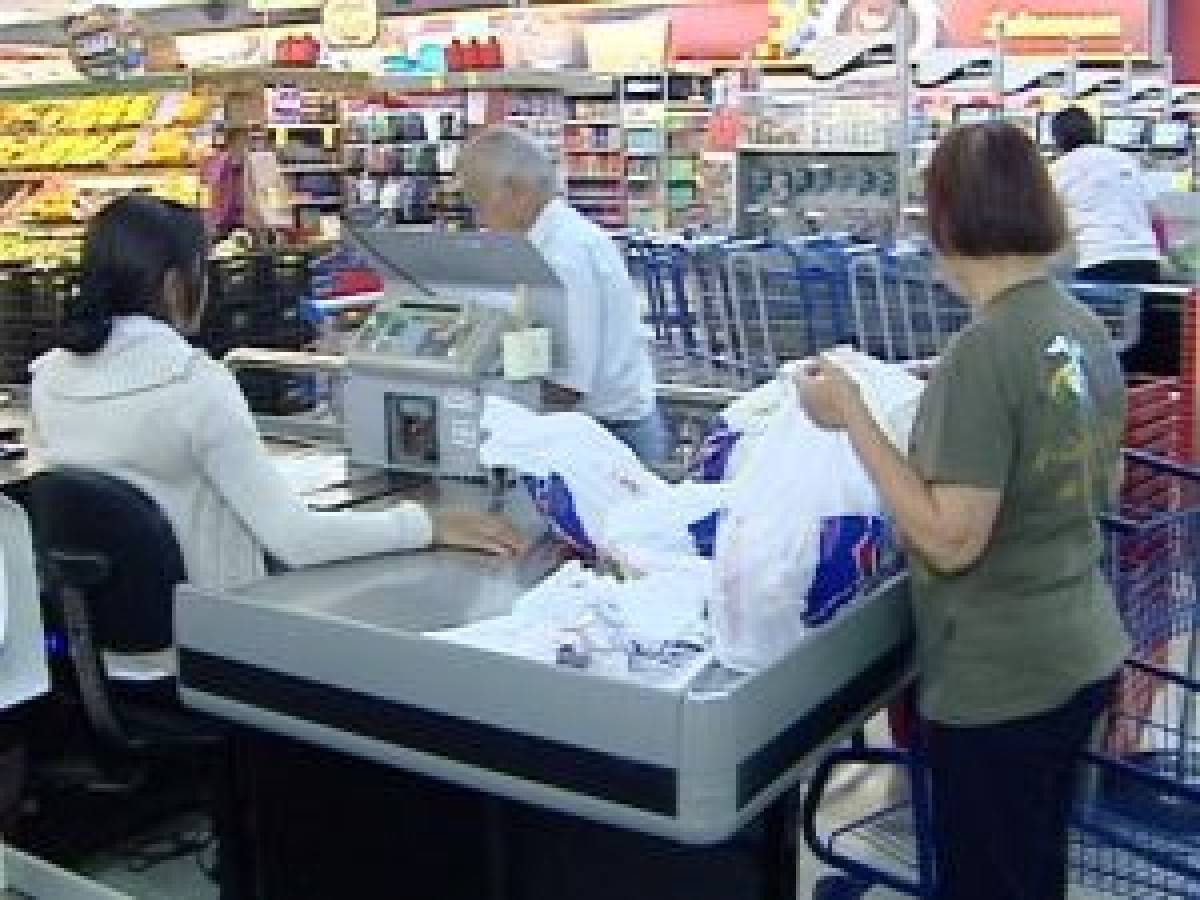 Juíza determina que supermercados em São Paulo forneçam embalagens a clientes