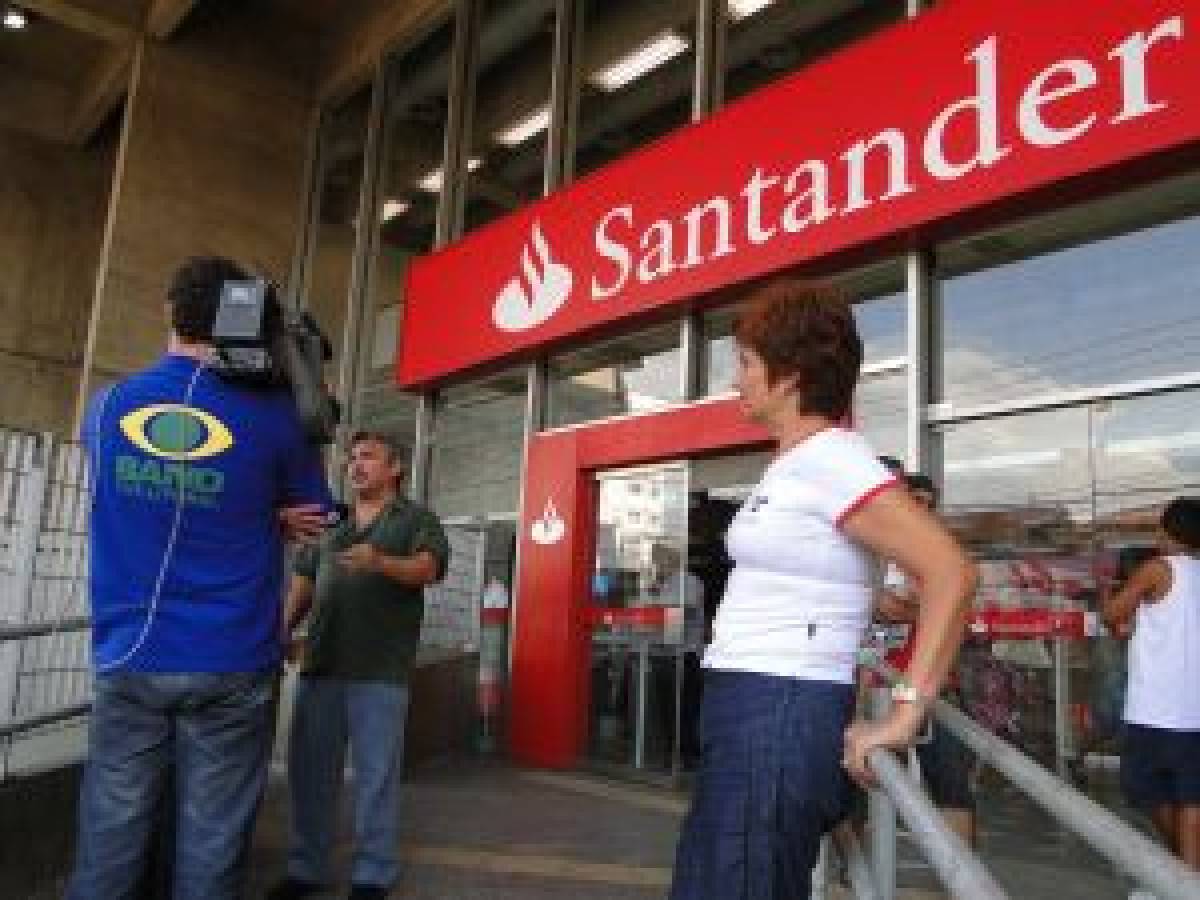 Bancários de Santos e Região defendem manutenção de portas giratórias nos bancos