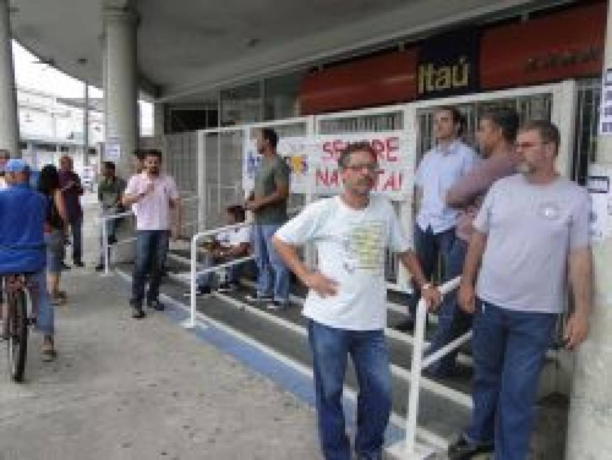 Agência do Itaú/Rangel Pestana é paralisada por falta de condições de trabalho