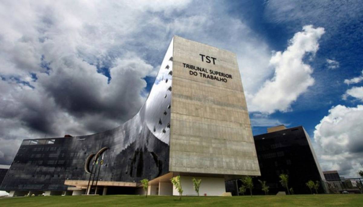 TST rejeita ação do Itaú por interpor recurso após as 20h no TRT 