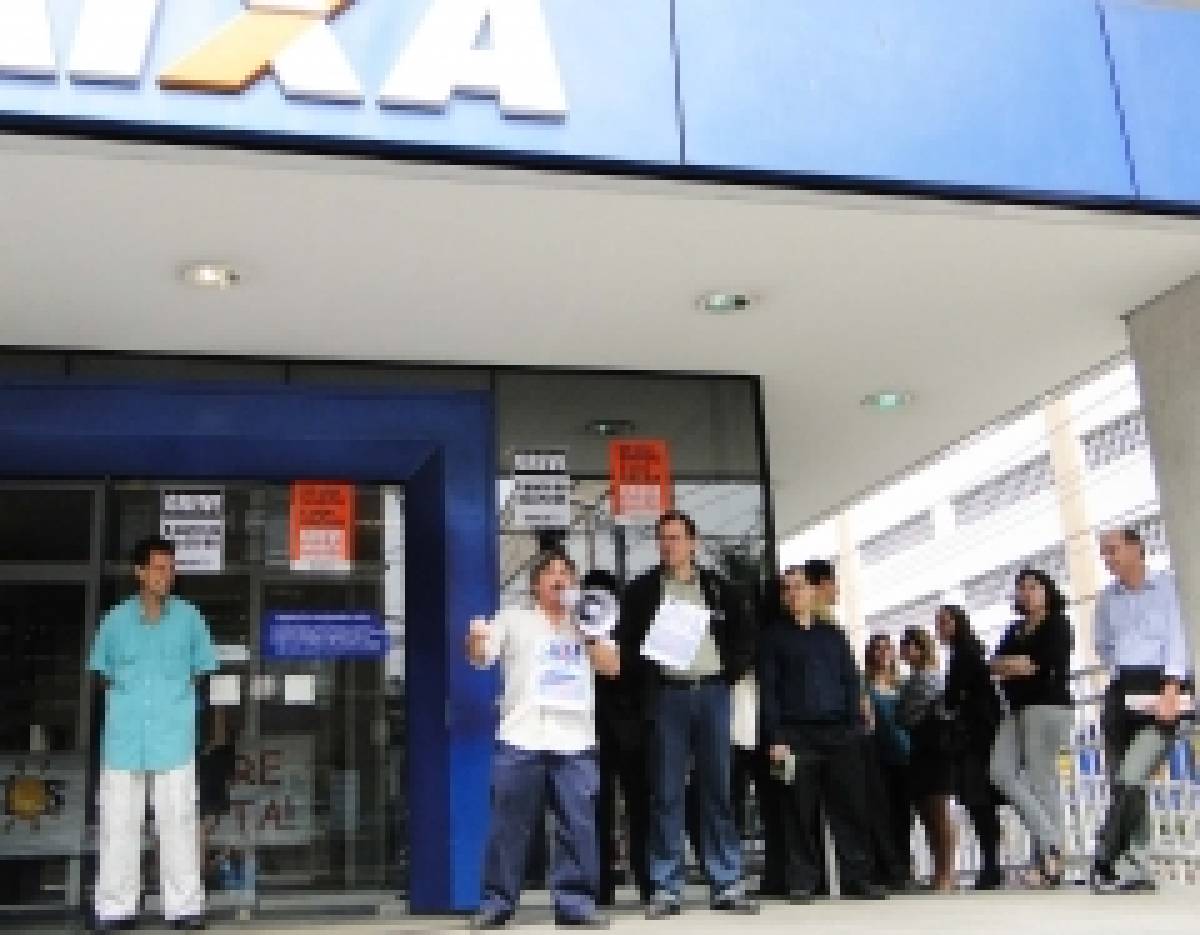 Campanha Salarial 2010: Bancários paralisaram São Vicente 