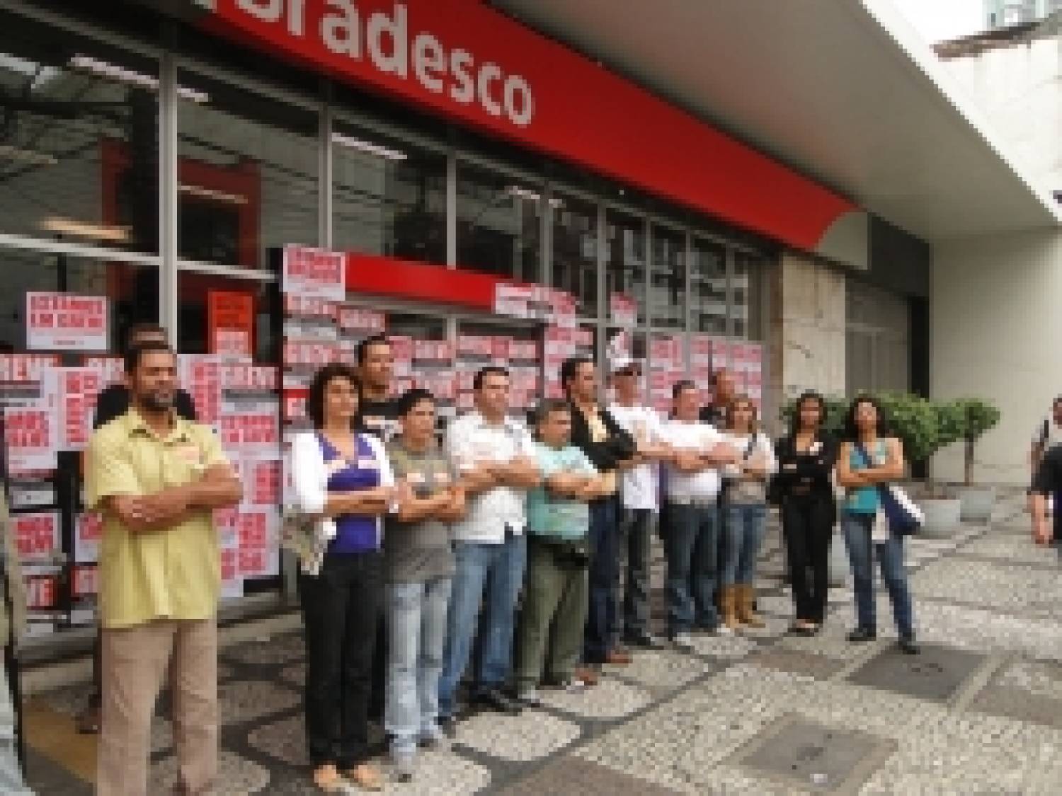 Agências do Bradesco também são fechadas na Baixada Santista