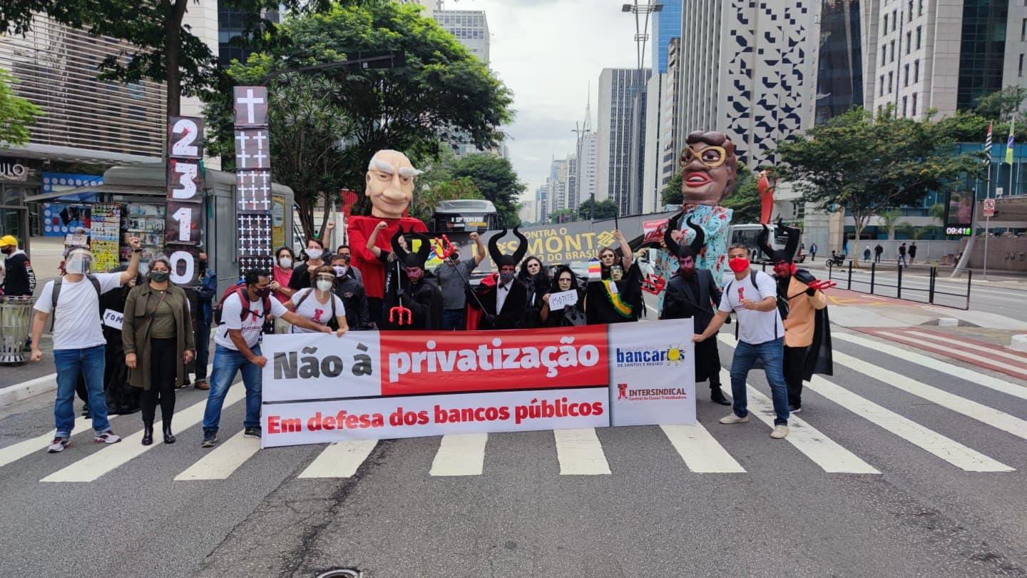 Sindicato de Santos e Região protesta contra desmonte do BB na Av. Paulista