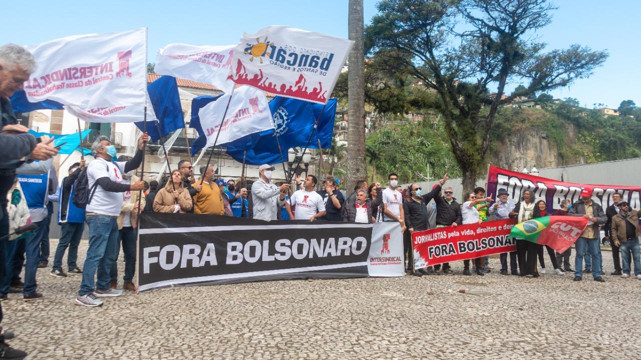 Manifestação pela Democracia reúne 10 mil na Paulista, em São Paulo